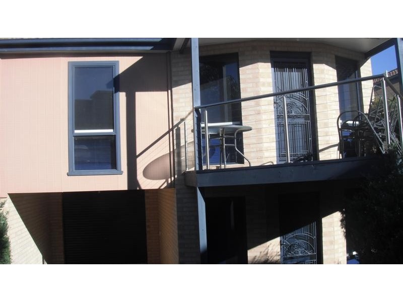 2/18 Hopetoun Street, Inverloch VIC 3996