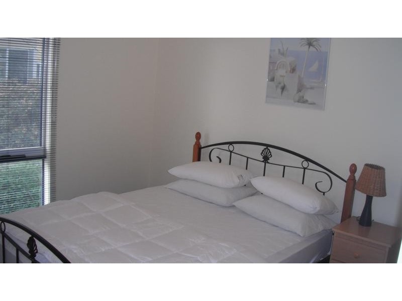 2/18 Hopetoun Street, Inverloch VIC 3996
