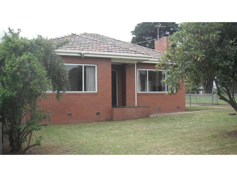 8485 Bass Hwy, Leongatha VIC 3953