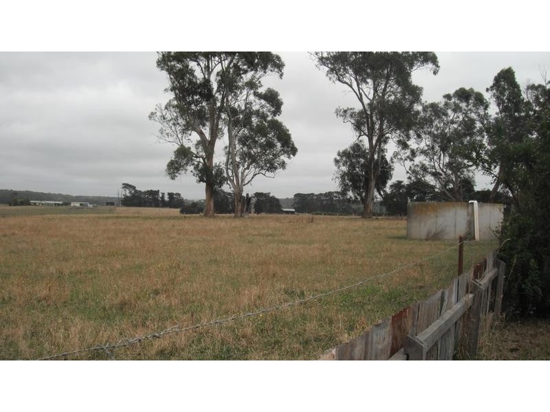 8485 Bass Hwy, Leongatha VIC 3953