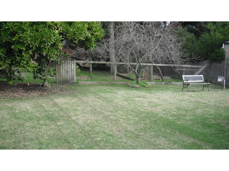 21 Lavington Street, Inverloch VIC 3996
