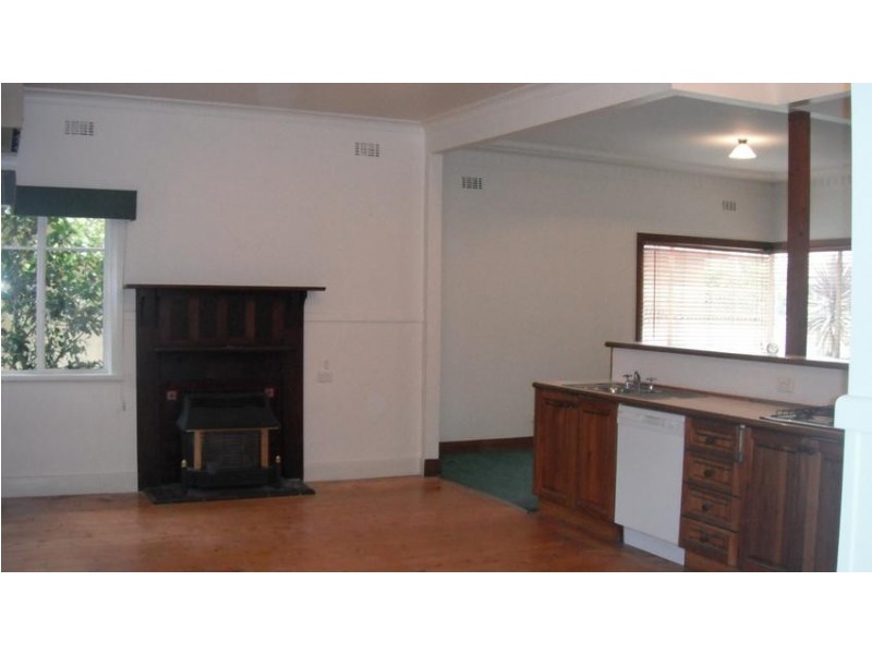 52 Ogilvy Street, Leongatha VIC 3953