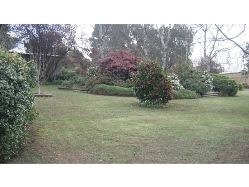 10 Bent Street, Leongatha VIC 3953