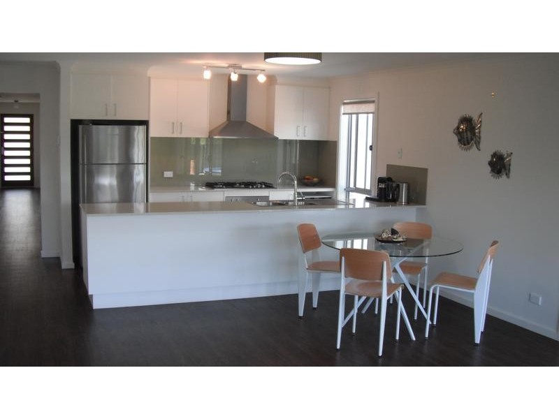 18 Mariner Place, Inverloch VIC 3996