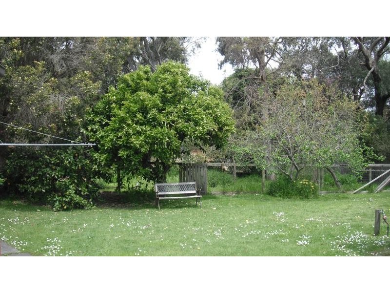 21 Lavington Street, Inverloch VIC 3996
