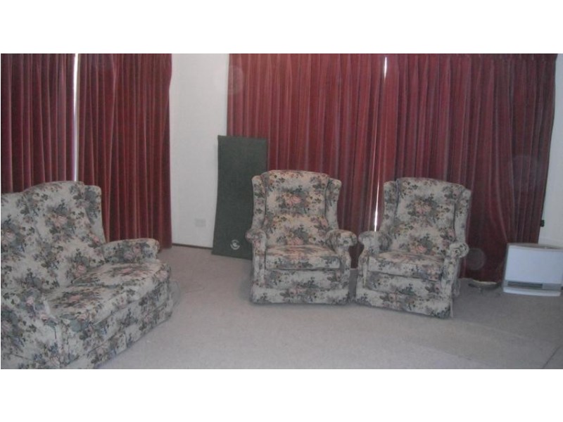 10 Club Avenue, Inverloch VIC 3996