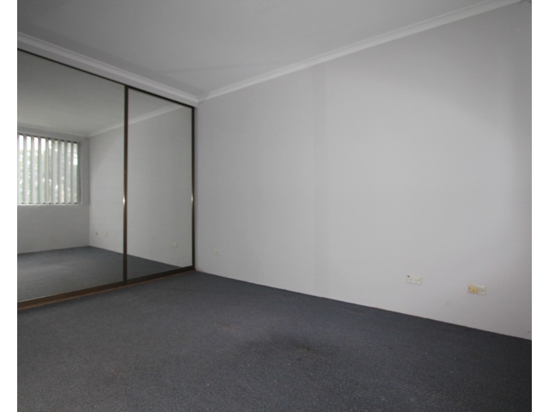 93/142 Moore Street, Liverpool NSW 2170