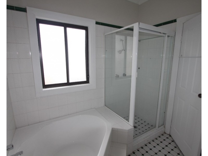 8 Bowden Street, Cabramatta NSW 2166