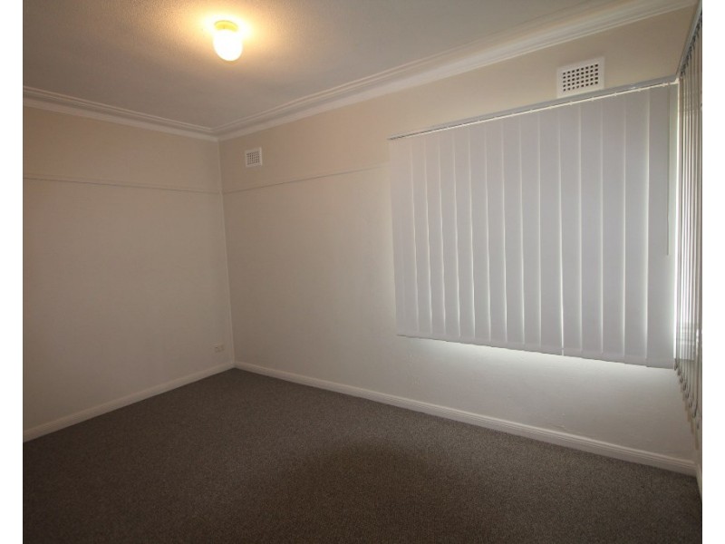 8 Bowden Street, Cabramatta NSW 2166