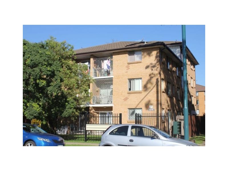 5/9 Hart Street, Warwick Farm NSW 2170