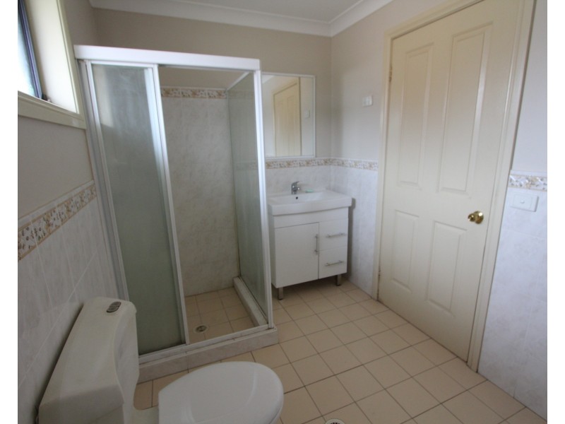 60 Weir Crescent, Lurnea NSW 2170