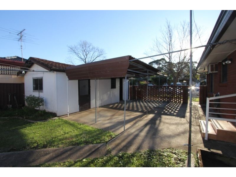 66 Wildman Ave, Liverpool NSW 2170