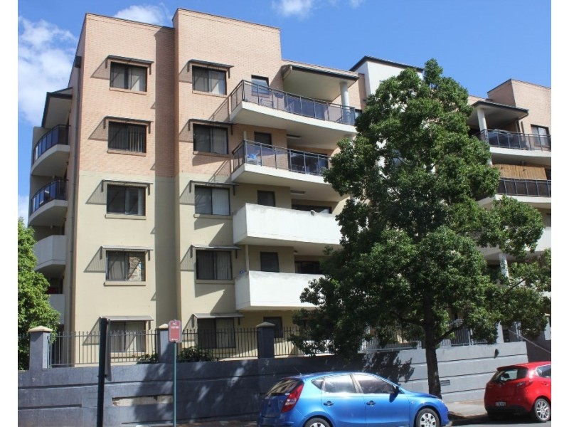 18/12-20 Lachlan, Liverpool NSW 2170