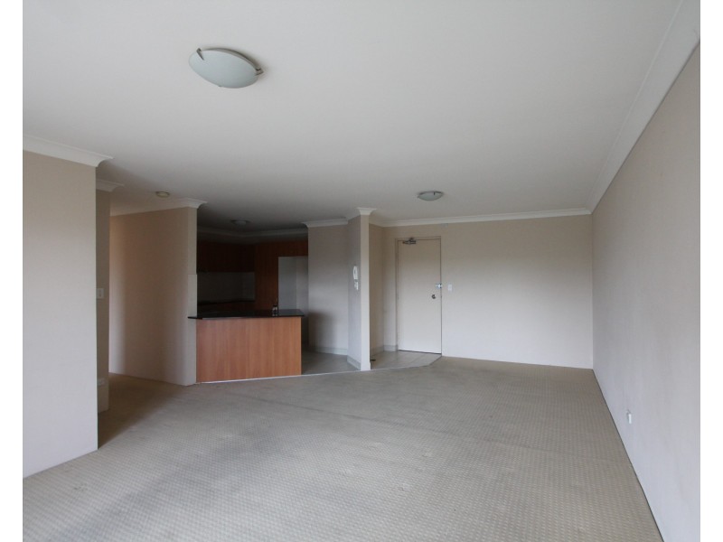 18/12-20 Lachlan, Liverpool NSW 2170