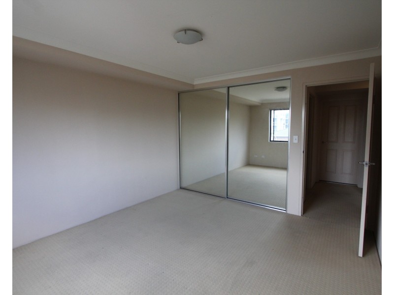 18/12-20 Lachlan, Liverpool NSW 2170