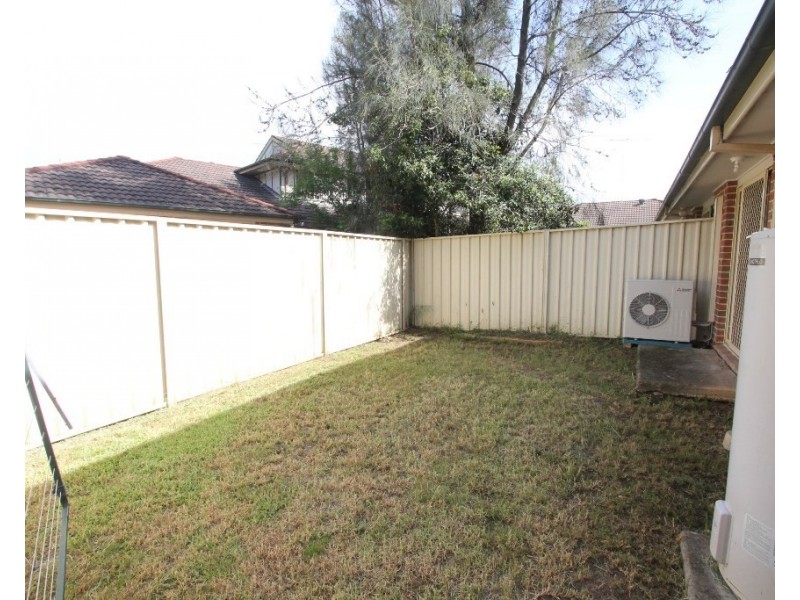 9/26 Wellwood Ave, Moorebank NSW 2170