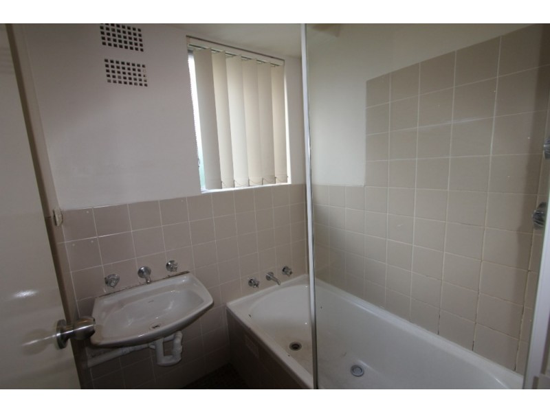 7/12-16 Goulburn, Liverpool NSW 2170