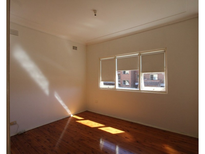 4/101 Castlereagh Street, Liverpool NSW 2170