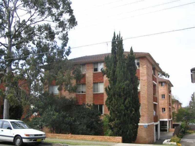 3/2 Forbes Street, Liverpool NSW 2170