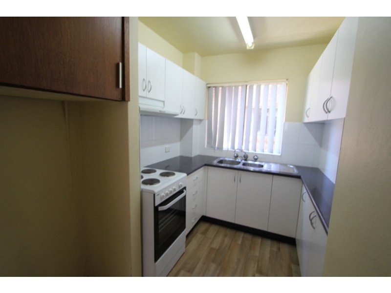 8/11 Forbes Street, Warwick Farm NSW 2170