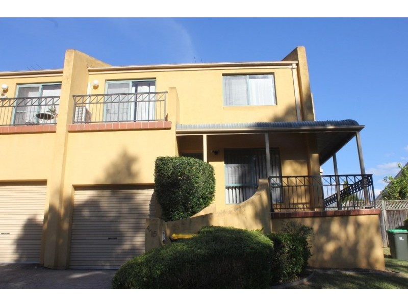 4/15 Keneally Way, Casula NSW 2170
