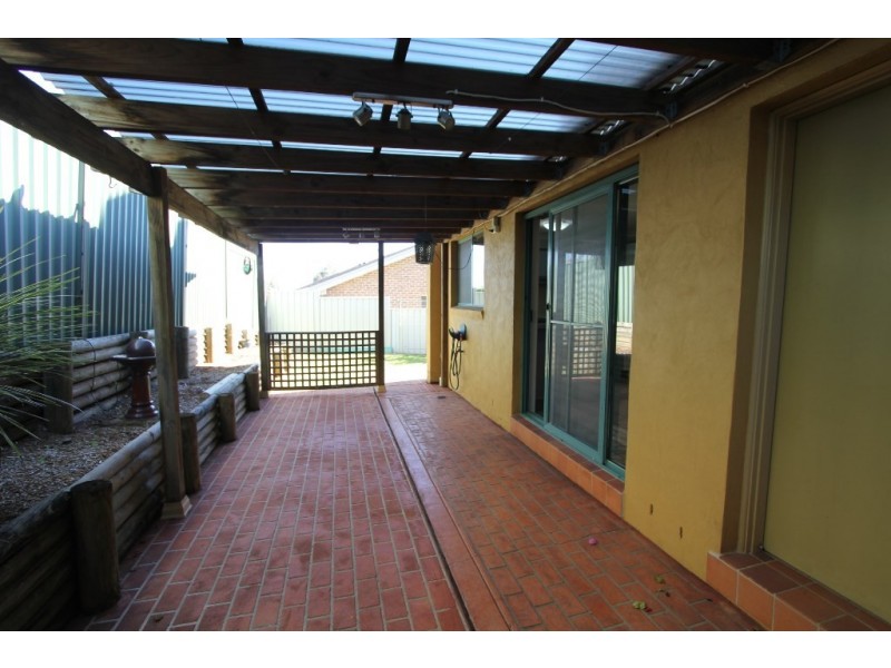 4/15 Keneally Way, Casula NSW 2170