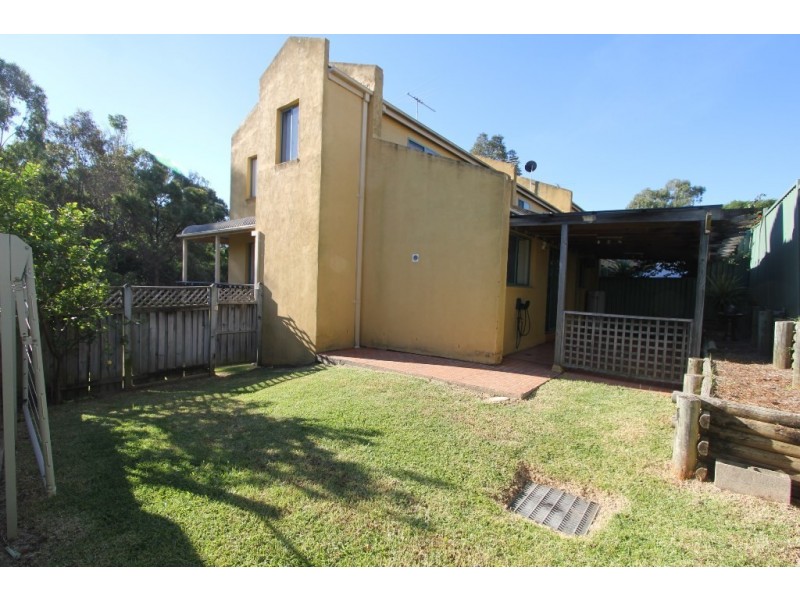 4/15 Keneally Way, Casula NSW 2170