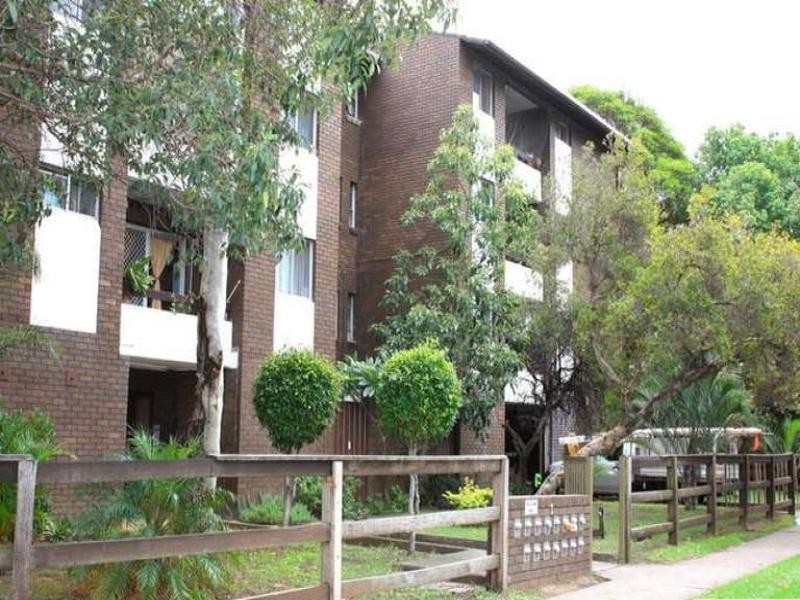 14/1 Drummond Street, Warwick Farm NSW 2170