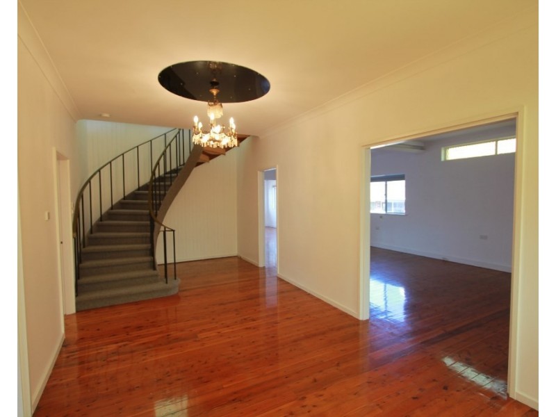 2 Silverwater Crescent, Lansvale NSW 2166