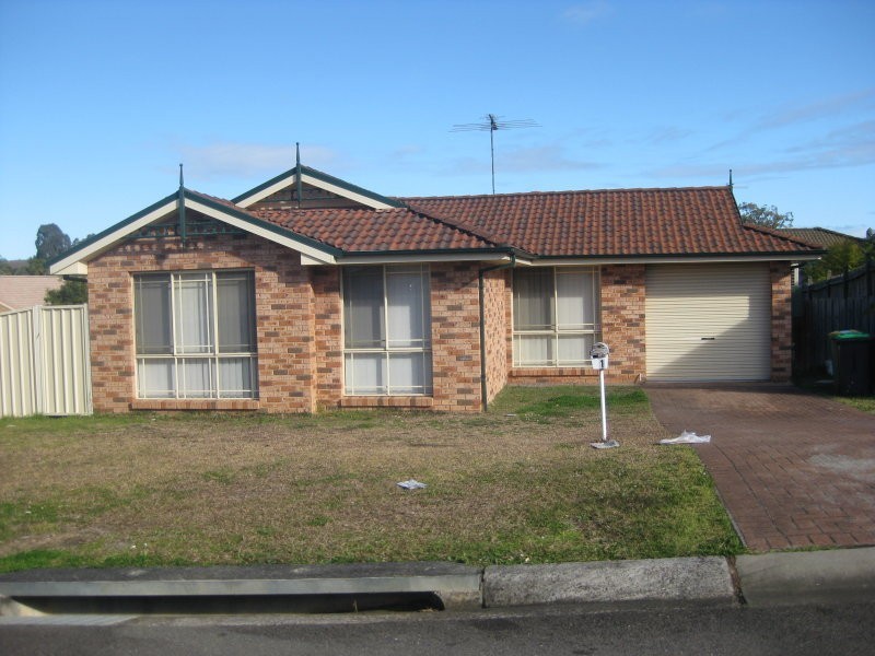 1 Brady Place, Glenmore Park NSW 2745