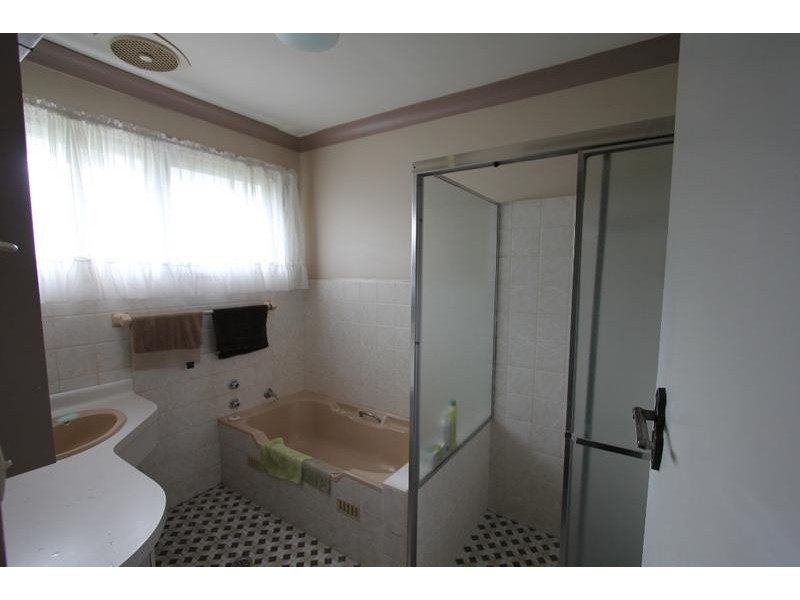 10 Hoys Road, Lansvale NSW 2166