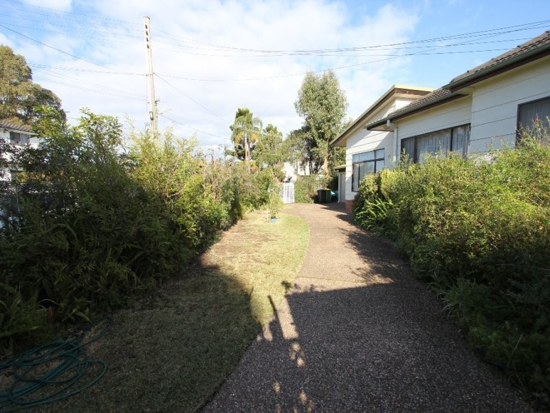 11 Dan Crescent, Lansvale NSW 2166