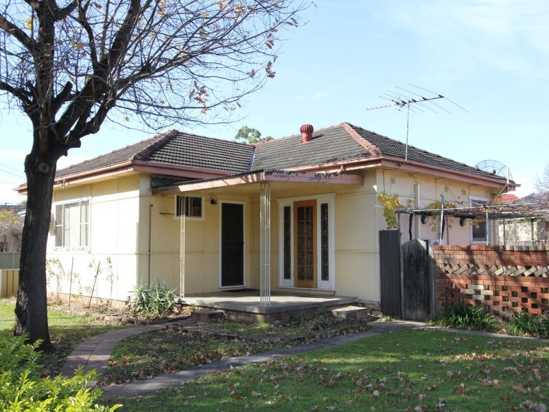 27 Dan Crescent, Lansvale NSW 2166