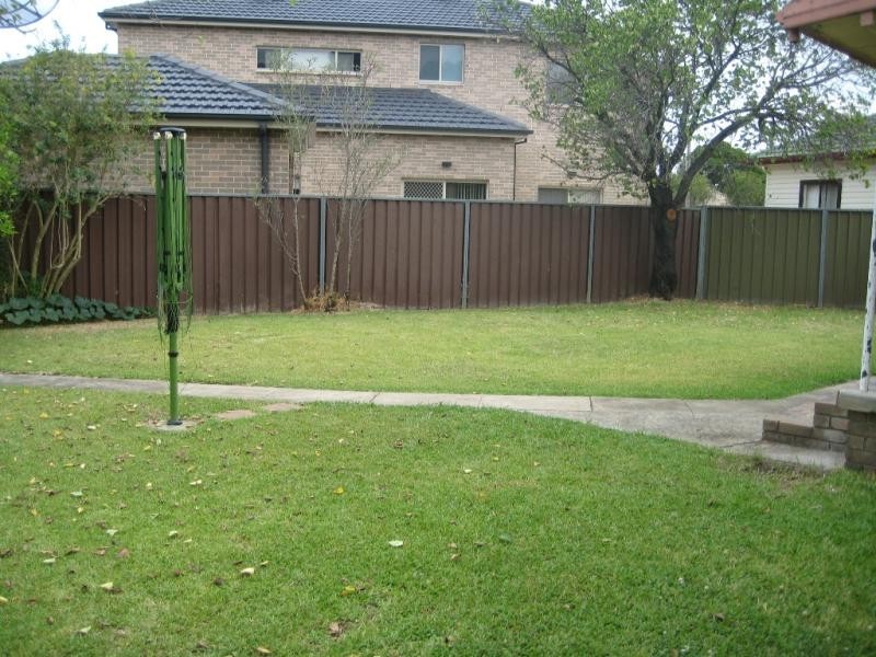 27 Dan Crescent, Lansvale NSW 2166
