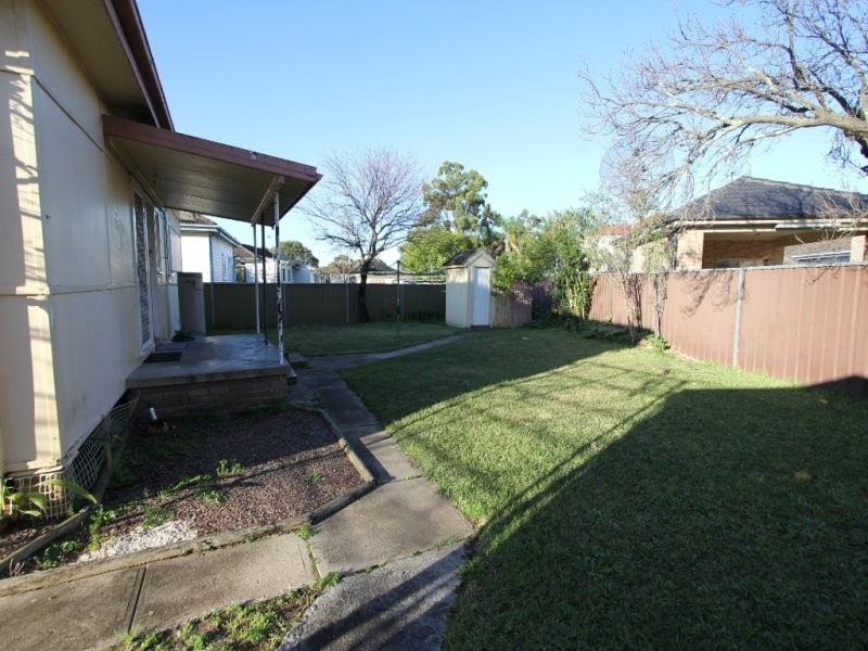 27 Dan Crescent, Lansvale NSW 2166