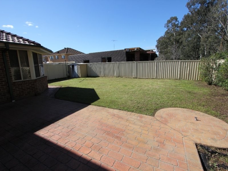 1 Cheltenham Street, Chipping Norton NSW 2170