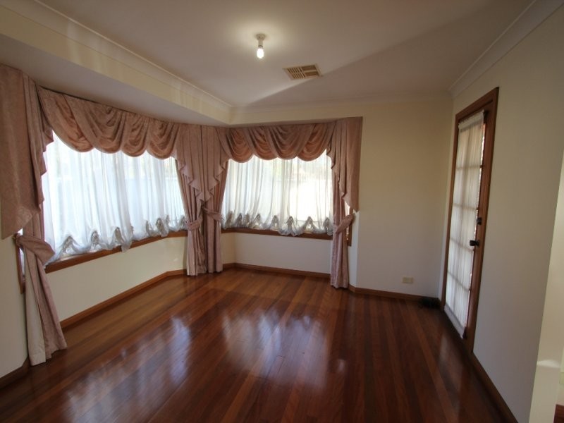 1 Cheltenham Street, Chipping Norton NSW 2170