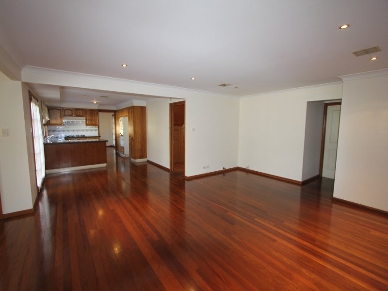 1 Cheltenham Street, Chipping Norton NSW 2170