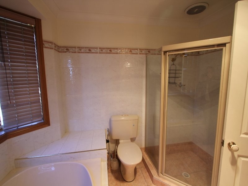 1 Cheltenham Street, Chipping Norton NSW 2170