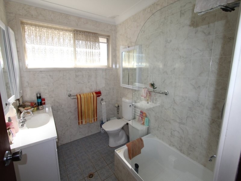 52 Cherrybrook Road, Lansvale NSW 2166