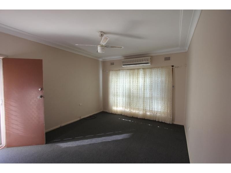 52 Medley Avenue, Liverpool NSW 2170