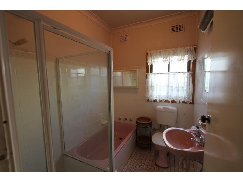 52 Medley Avenue, Liverpool NSW 2170