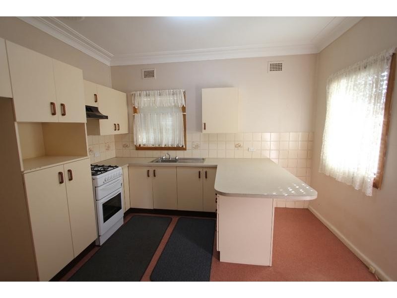 52 Medley Avenue, Liverpool NSW 2170