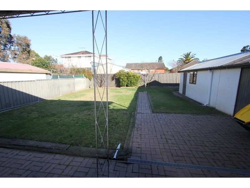 52 Medley Avenue, Liverpool NSW 2170