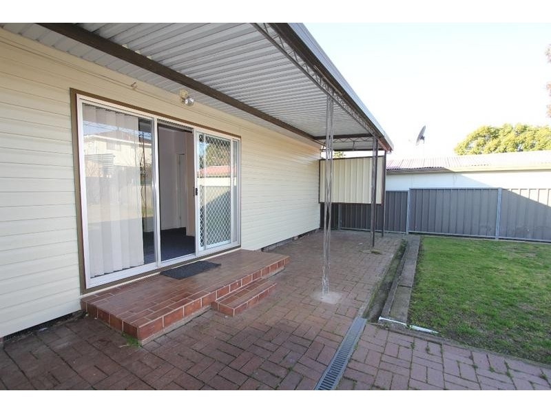 52 Medley Avenue, Liverpool NSW 2170