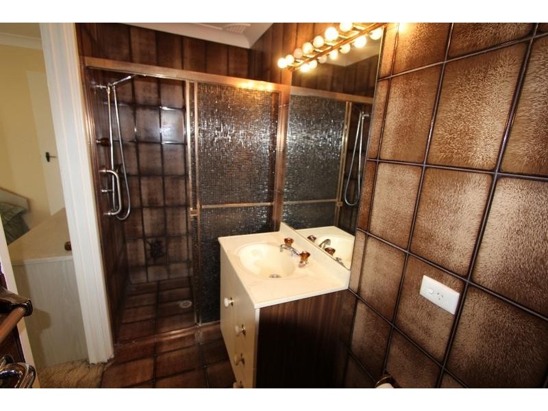 44 Wolverton Avenue, Chipping Norton NSW 2170