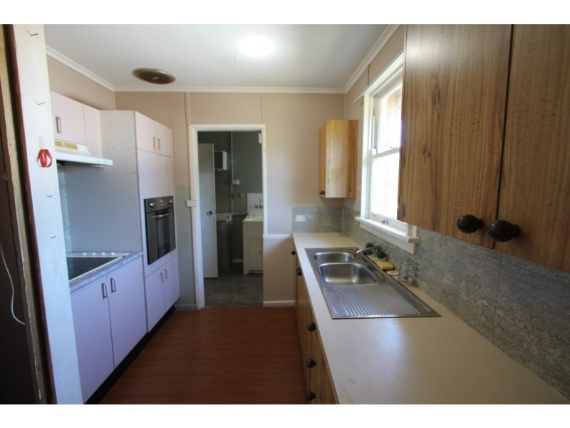 4 Parsons St, Ashcroft NSW 2168