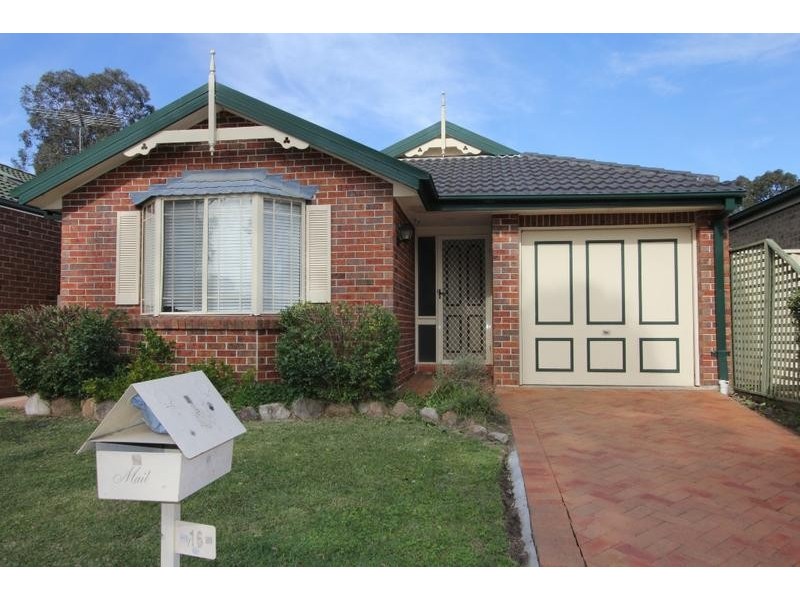 16 Tusculum Court, Wattle Grove NSW 2173