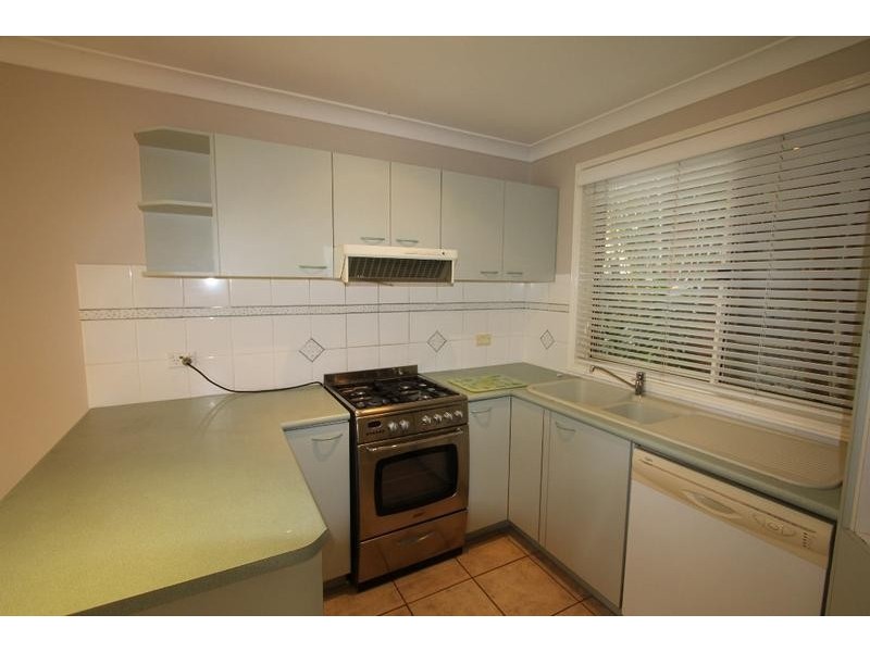 16 Tusculum Court, Wattle Grove NSW 2173