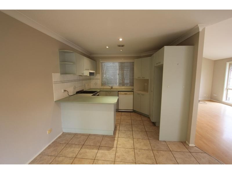 16 Tusculum Court, Wattle Grove NSW 2173